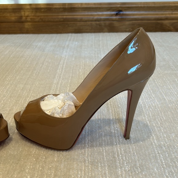 Christian Louboutin Hyper Prive Peep Toe Heels - Picture 11 of 11